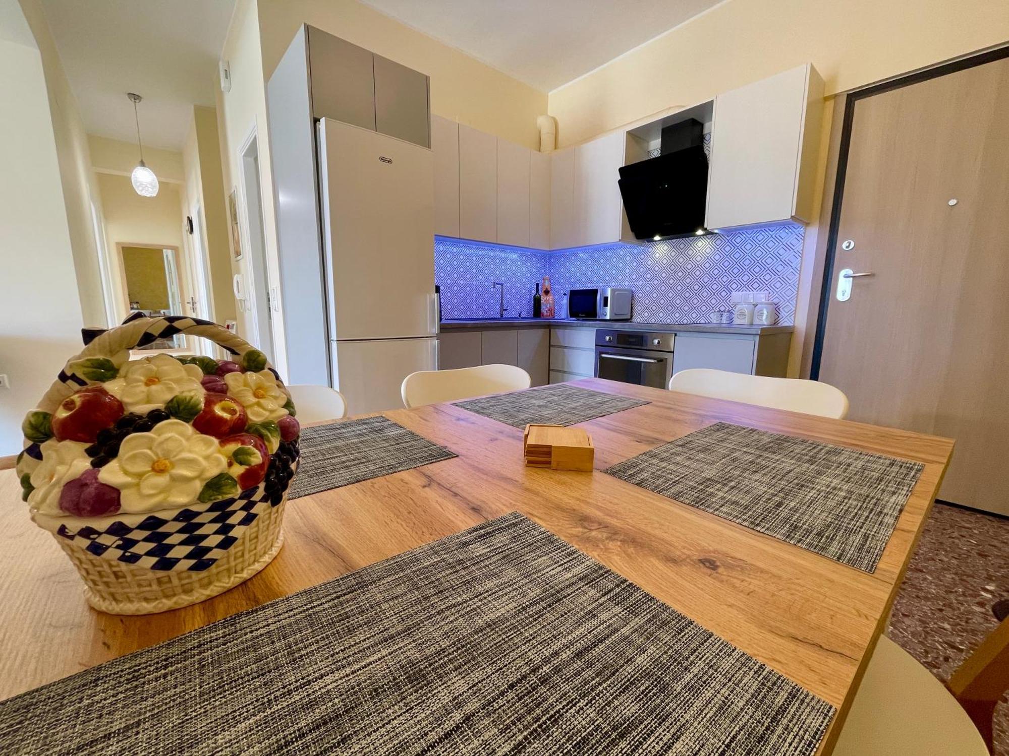 Kalamata.House - Sunny And Modern Apartment With View! Eksteriør billede